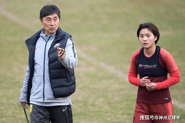 浙江省城市足球联赛“吴越杯”收官 掀起全民运动新热潮